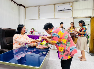 สืบสานวัฒนธรรมเทศกาลสงกรานต์สรงน้ำพระและรดน้ำขอพรสหกรณ์จังหวัดระยอง ... พารามิเตอร์รูปภาพ 5